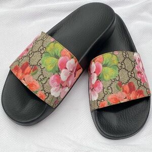 AUTHENTIC GUCCI Blooms Supreme Slide, Size 39 (fit 8.5)